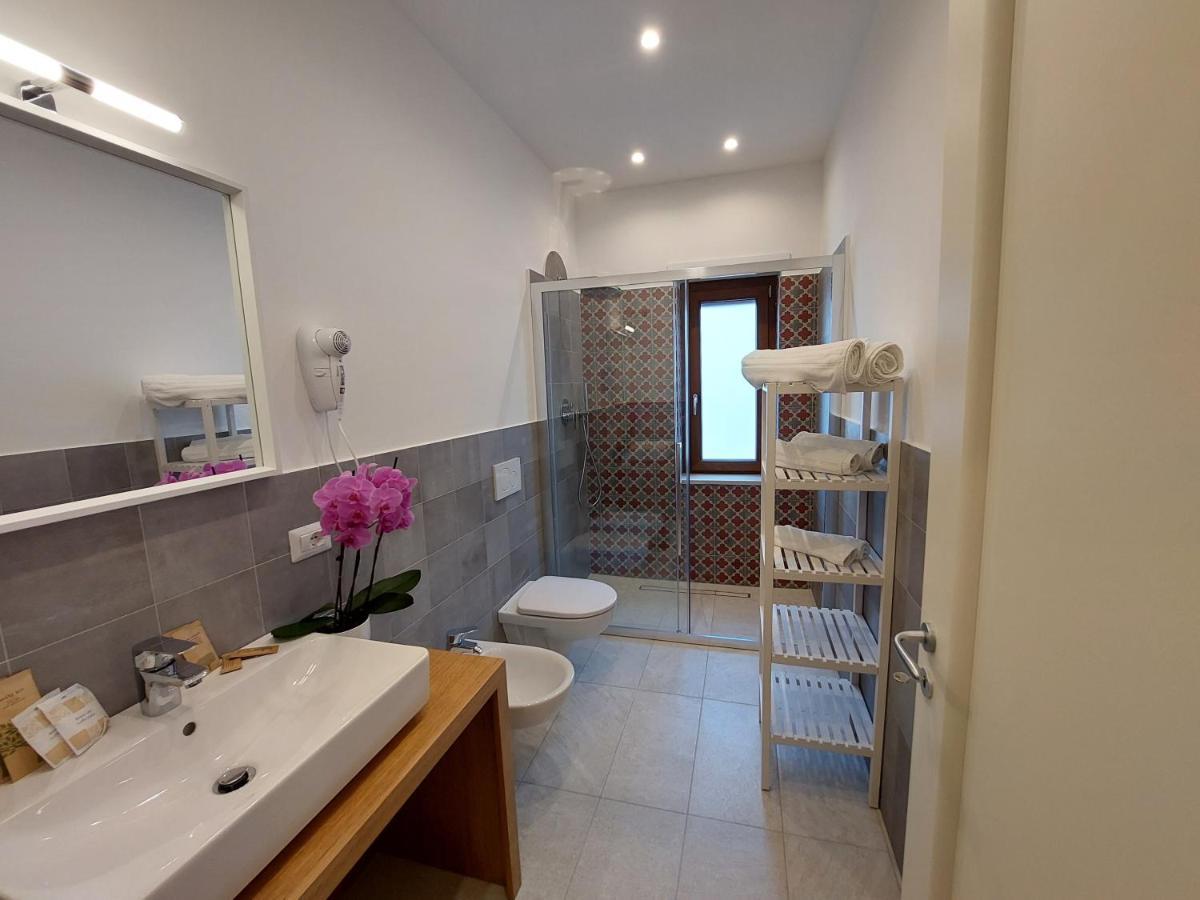 Mistral Luxury Suites Sorrento Exteriör bild