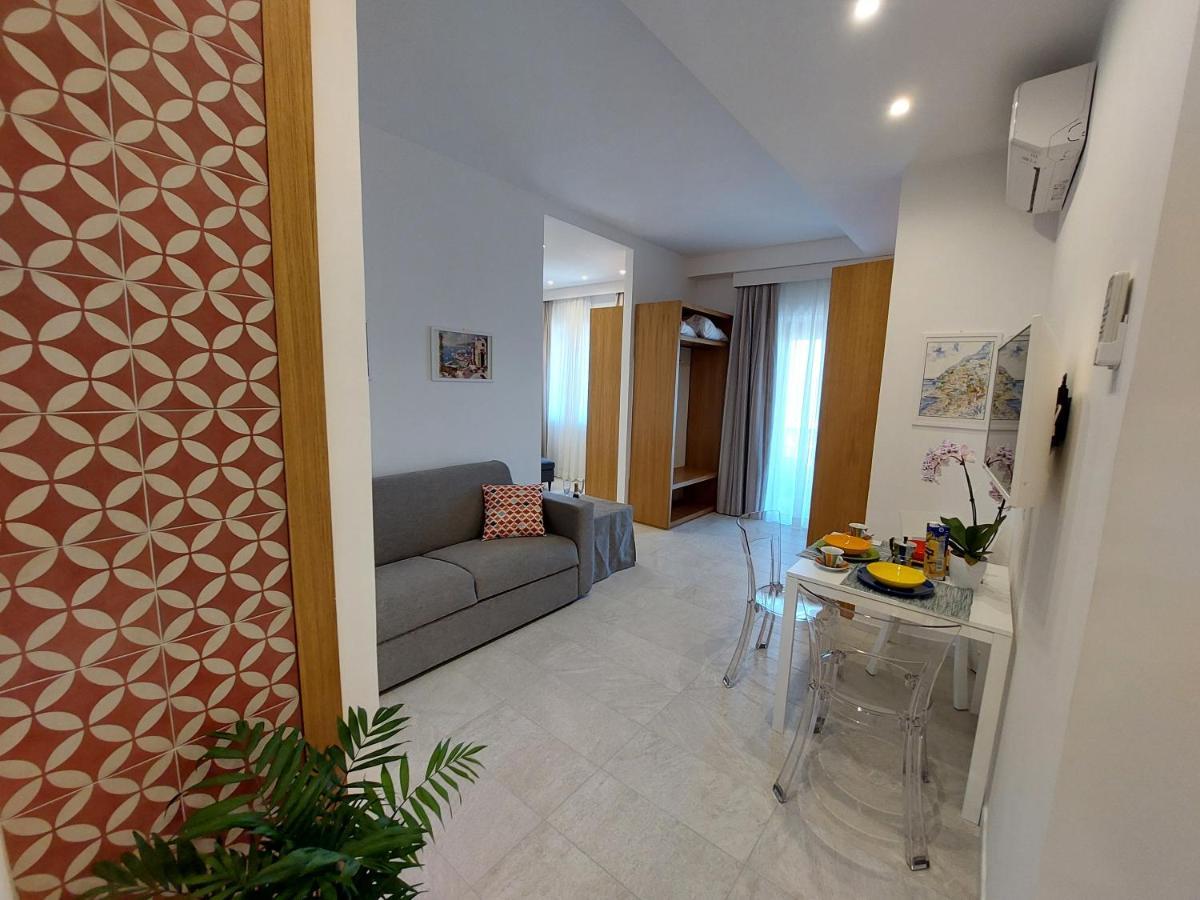 Mistral Luxury Suites Sorrento Exteriör bild
