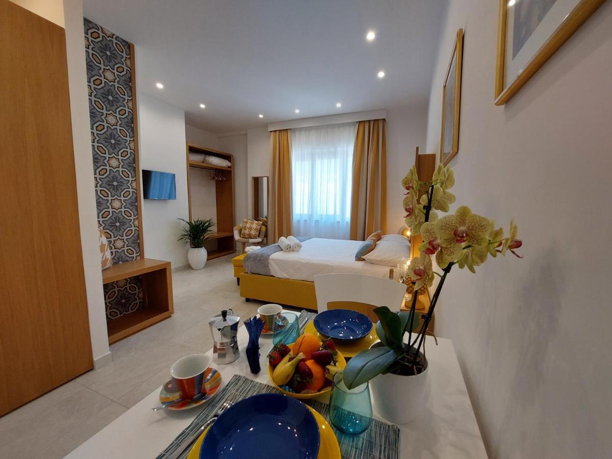Mistral Luxury Suites Sorrento Exteriör bild