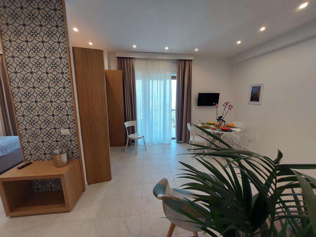 Mistral Luxury Suites Sorrento Exteriör bild