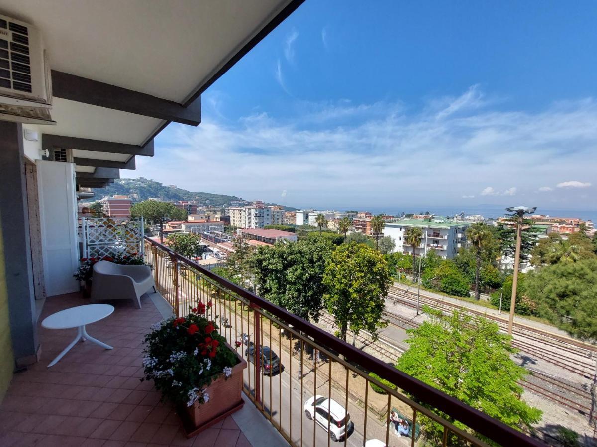 Mistral Luxury Suites Sorrento Exteriör bild